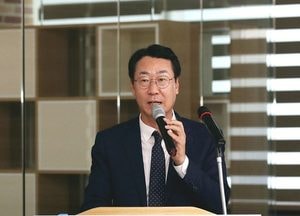 정명근 화성시장, 취임 2년 차 첫 출근 기업도시 행보로 문 열어