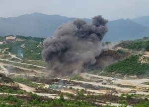 “군부대 포사격 훈련 시끄럽다” 훈련장에 무단 침입한 주민 20여명