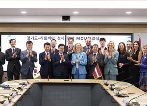 김동연, 발트3국으로 경제영토 확대...라트비아 경제부장관과 경제협력 업무협약 체결
