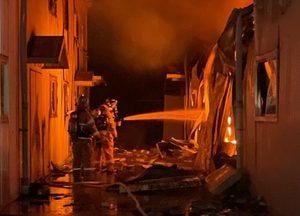 파주 필름 제조공장서 새벽 불, 2시간30분만에 진화
