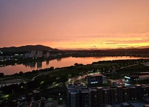 태풍전야의 남한강 ‘노을’