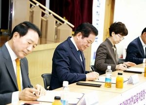 안양시-교육지원청-체육회-54개교, 학교시설 개방 활성화 업무 협약 체결