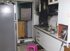 부천 소사동 빌라에 불...자체진화 중 80대 남성 1도 화상