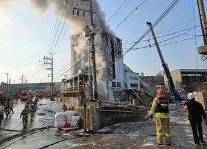 의정부 장암동 레미콘 공장서 불, 인명피해 없어