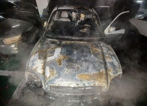 부천 원미구 아파트 지하주차 차량 화재, 5명 연기흡입