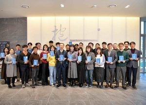 "어떤 이야기 담겼을까"...포천시 ‘허가담당관, 1년의 이야기 그리고 앞으로’ 출간