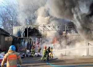 광주 초월 접착제 제조 공장 창고서 불, 인명피해 없어