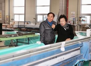 김경희 이천시장, “재현인텍스 방문...기업 지원 방안 모색에 최선”