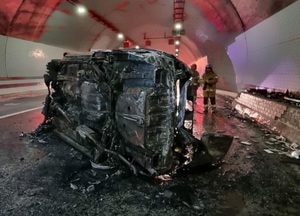 서울양양고속도로 송산터널서 승용차 불, 20대 운전자 가벼운 부상
