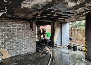 수원 세류동 빌라 주차장서 불, 인명피해 없어