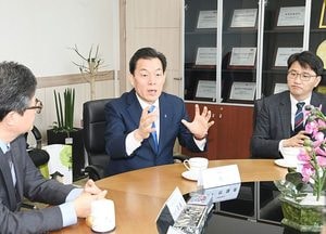이재준 수원시장, 오송첨단의료산업진흥재단 방문 협력 방안 논의