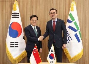 김동연, 주한 싱가포르 대사와 면담...디지털·인공지능·청년 협력
