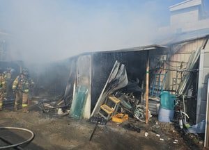 수원 고색동 유리판매점서 불, 인명피해 없어