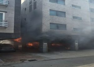 용인 다세대주택서 불, 주민 4명 연기흡입