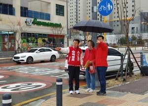 파주甲 박용호 후보 ‘지역 민심’ 공략…아파트 단지 발로 뛰며 ‘표몰이’ 시도
