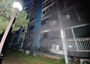 부천 소사본동 아파트 지하층서 한밤 중 불, 2명 부상·58명 긴급대피