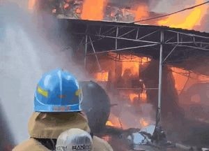 [영상] 포천 접착제 제조 공장서 불, 40대 1명 경상