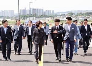 김보라 안성시장, 공도-미양 간 도로 준공 소식 알려