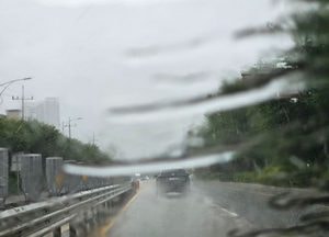 [내일 날씨] 경기·인천(17일, 수)...흐리고 장맛비, 최대 250㎜↑