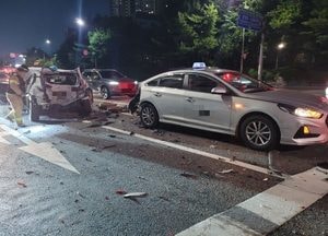 고양 일산동구 중산동서 시내버스 등 9중 추돌사고...버스 승객 등 9명 부상
