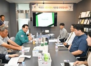 백영현 포천시장, 지역 기업체 2곳 방문 애로사항 청취