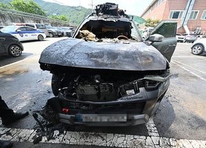 광주 초월 주차차량서 불, 인명피해 없어