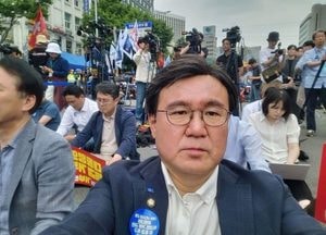 황운하 "LH, 환골탈태하겠다더니 임직원 복리후생비에 207억 당겨써"