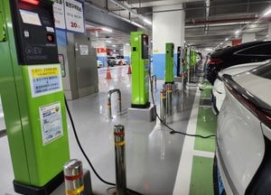 경기 전기차 13만대… 도민은 화재 날까 '좌불안석', 도는 정부지원 기다리며 '애간장'