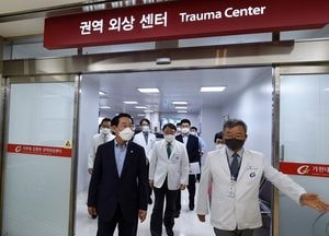 유정복 인천시장, 추석 연휴 대비해 응급의료현장 점검…“24시간 비상응급체계” 유지 당부