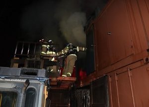 구리 물류보관 창고 컨테이너서 불, 컨테이너 5개동 불에 타