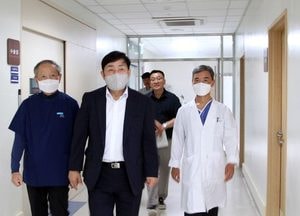 문경복 옹진군수, 추석연휴 대비 응급의료기관 백령병원 방문
