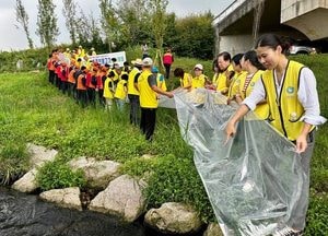 인천 서구서구생태하천위원회, 심곡천 수질 개선과 수생태 복원 위한 자원봉사활동
