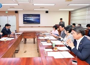 양평군의회, 2024년 의원연구단체 연구용역 중간보고회 개최...오는 11월 최종 보고회 예정