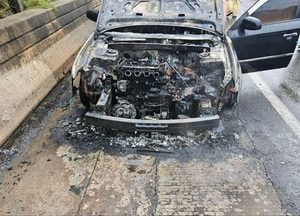 이천 영동고속도로서 차량 불, 인명피해 없어