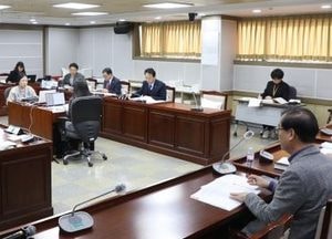 수원특례시의회 기획경제위원회, 기업유치단 행정사무감사 실시