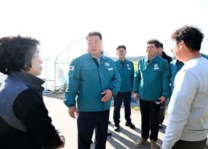 김경일 파주시장 ‘대성동 마을’ 방문…주민들 ‘대남확성기 소음 피해’ 확인