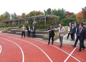 임태희 경기도교육감, 안산 송호고교 ‘스포츠공원형 미래형 운동장’ 개장식 참석