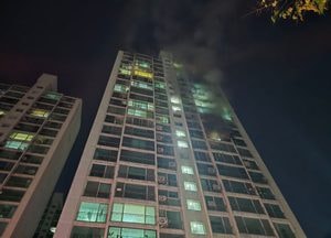 부천 아파트서 새벽 불, 전기장판이 원인인 듯