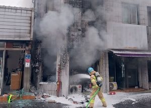평택 세탁소서 불, 60대 남성 부상