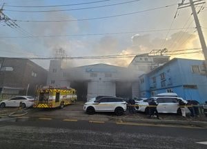 부천 자동차공업사서 불, 공장 직원 7명 자력 대피
