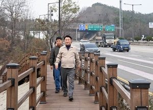 김동근 의정부시장, 장암숲 늘품길 현장 점검…장암수목원 조성에 역량 집중