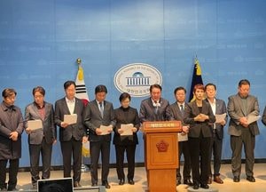 최대호 안양시장 “즉각 퇴진만이 남은 유일한 선택”