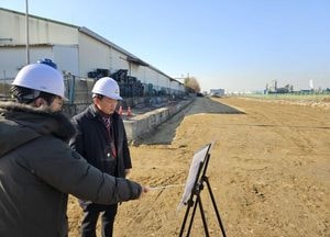 김찬진 동구청장, 북성포구 준설토 투기장 잔여지 매립 현장 점검