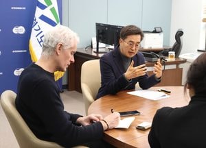 김동연, 탄핵 인용 질문에 “된다고 생각한다, 되기를 희망한다”