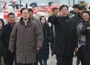 정명근 화성시장, 경부고속도로 상부연결도로 현장 점검 “동탄1·2신도시 하나의 생활권으로 통합”