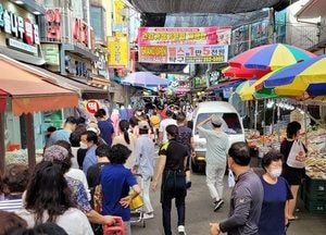 [긴급진단] 소비위축·장기침체 위기...지역화폐,  '구원투수' 될까