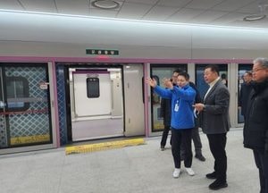 김경일 파주시장 ‘GTX-A 개통’ 운정중앙역 환승센터 방문…출근시간대 이용자 현황 점검