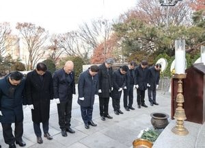 박승원 광명시장 “푸른 뱀처럼 지혜롭고 유연하게”…새해 첫 일정 시민과 함께하며 희망 메시지 전달
