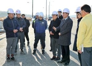 정장선 평택시장, 화양지구 도시개발사업 현장 방문…“입주 일정 차질 없도록 공사 추진 만전” 당부