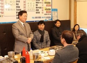 박승원 광명시장, 하안동 단독필지 상인회 찾아 소상공인과 간담회 가져…민생경제 회복 의지 전달